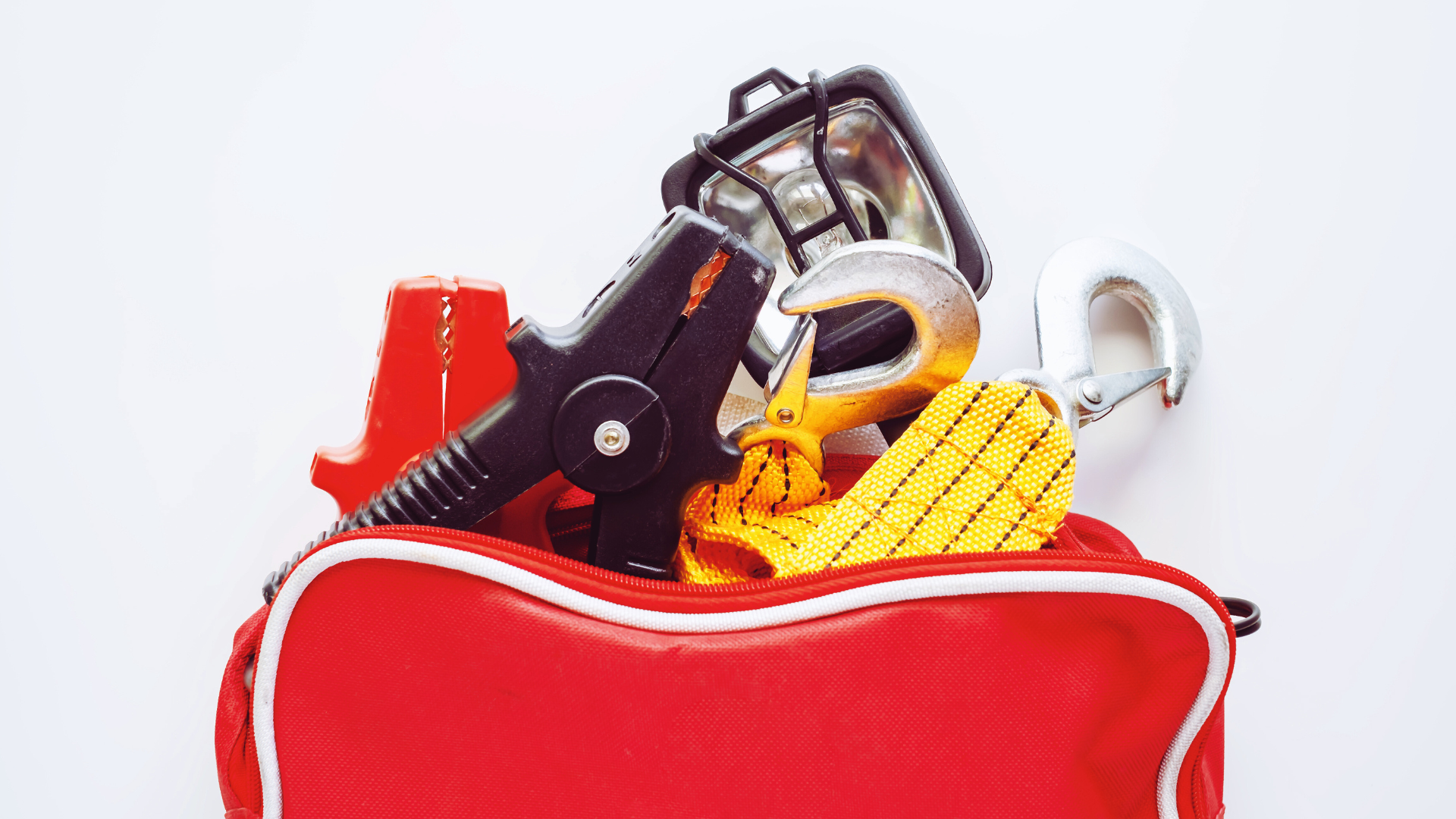 The Must-Have Items for Every Emergency Car Kit: Essential for Road Safety and Preparedness